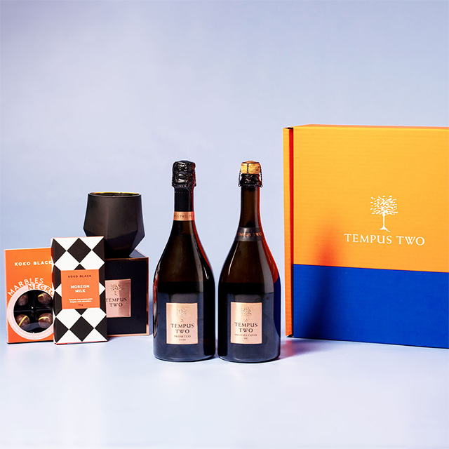Tempus Two prosecco and sparkling wine with chocolate and candle gift packs